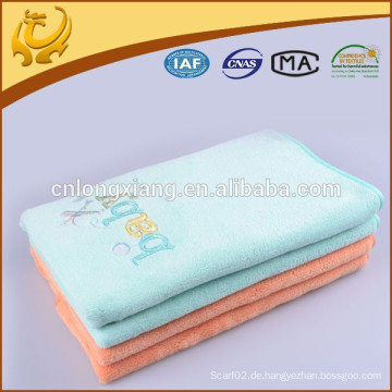 Handgemachte Neugeborene Decke genäht von reinen Farben Baumwolle Decke mit Stickerei
